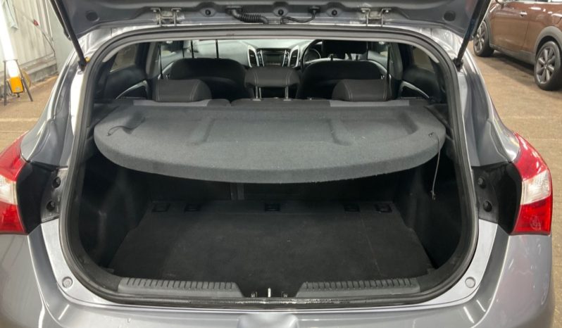 
								2015 Hyundai i30 1.6 Diesel full									