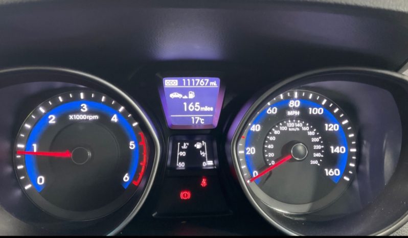 
								2015 Hyundai i30 1.6 Diesel full									