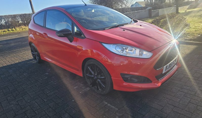 
								2015 Ford Fiesta 1.0 Zetec S Red Edition Petrol full									