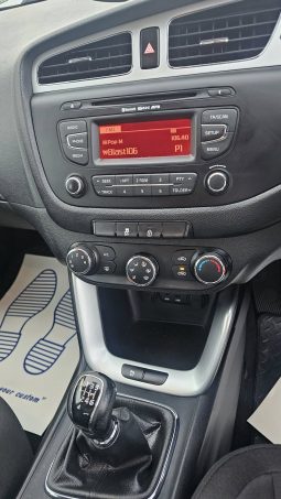 
										2015 Kia Ceed 1.6 Diesel full									