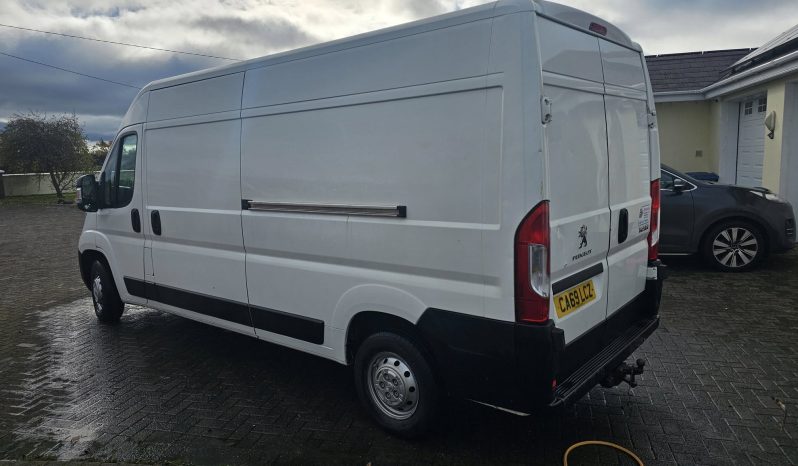 
								2019 Peugeot Boxer L3H2 2.2 Blue HDi Professional Van 140ps full									