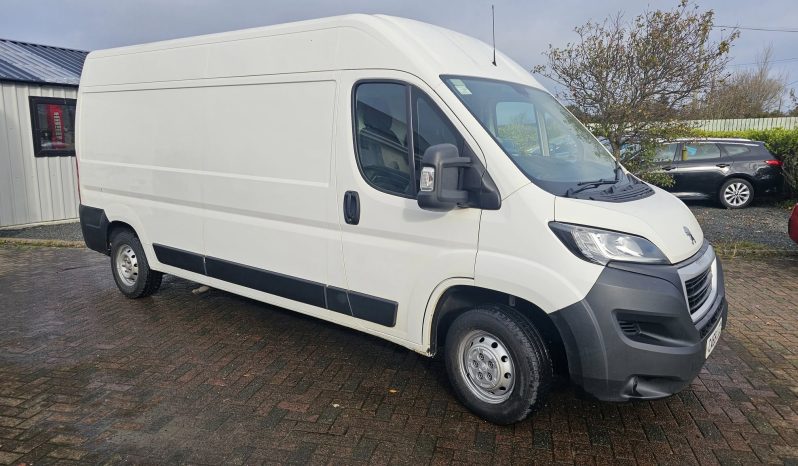 
								2019 Peugeot Boxer L3H2 2.2 Blue HDi Professional Van 140ps full									