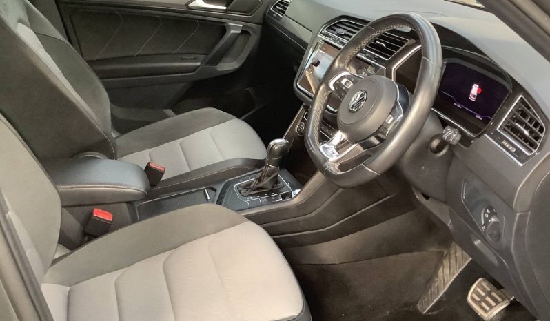 
								2019 Volkswagen Tiguan R Line Automatic 2.0 Diesel full									