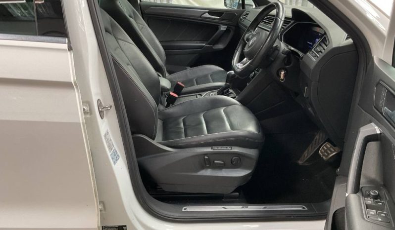 
								2018 Volkswagen Tiguan R Line Automatic 2.0 Diesel full									