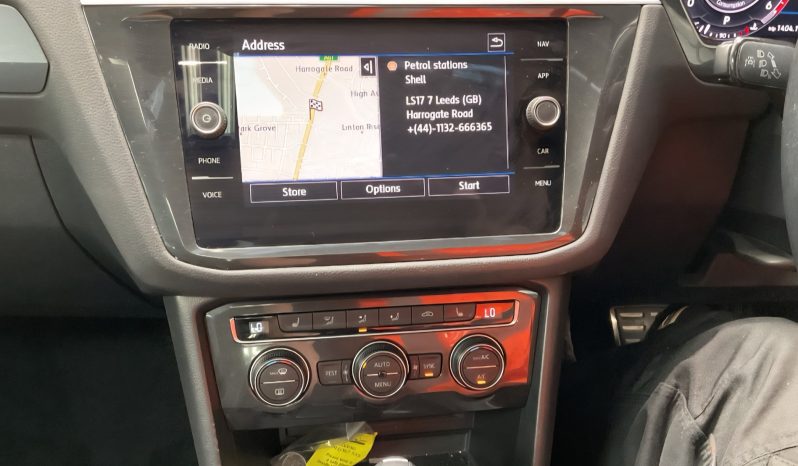 
								2018 Volkswagen Tiguan R Line Automatic 2.0 Diesel full									